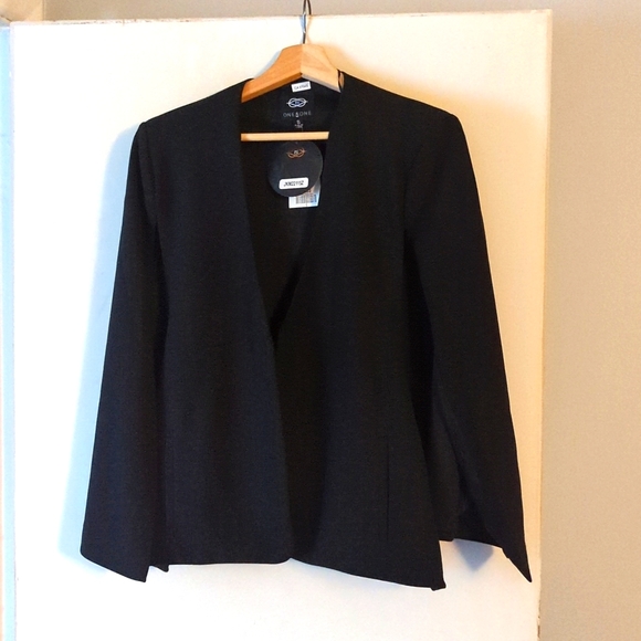 Black cape blazer size S - Picture 2 of 3